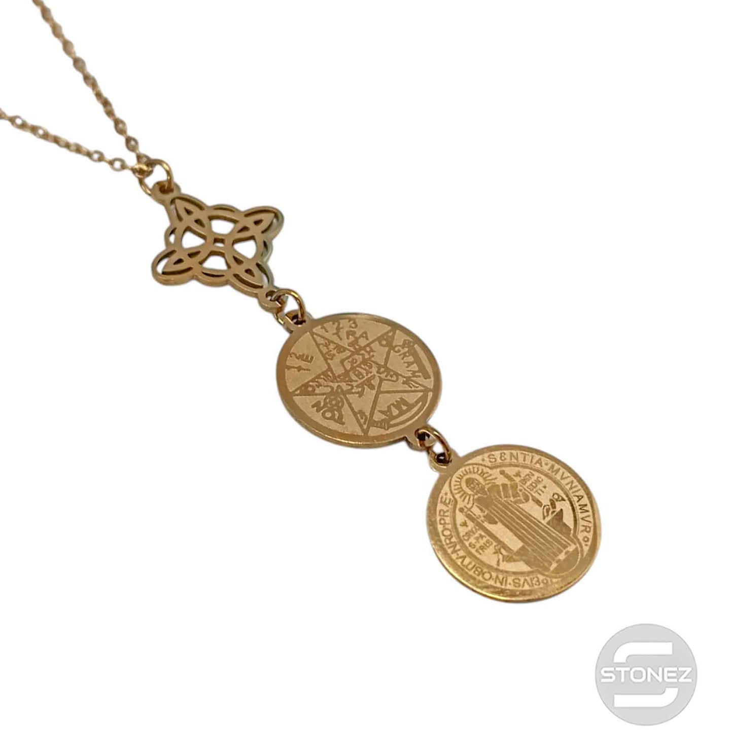 Collar Acero Dorado Triple Poteccion Nudo De Bruja Tetragramaton y San Benito Cadena 40+5 Cms