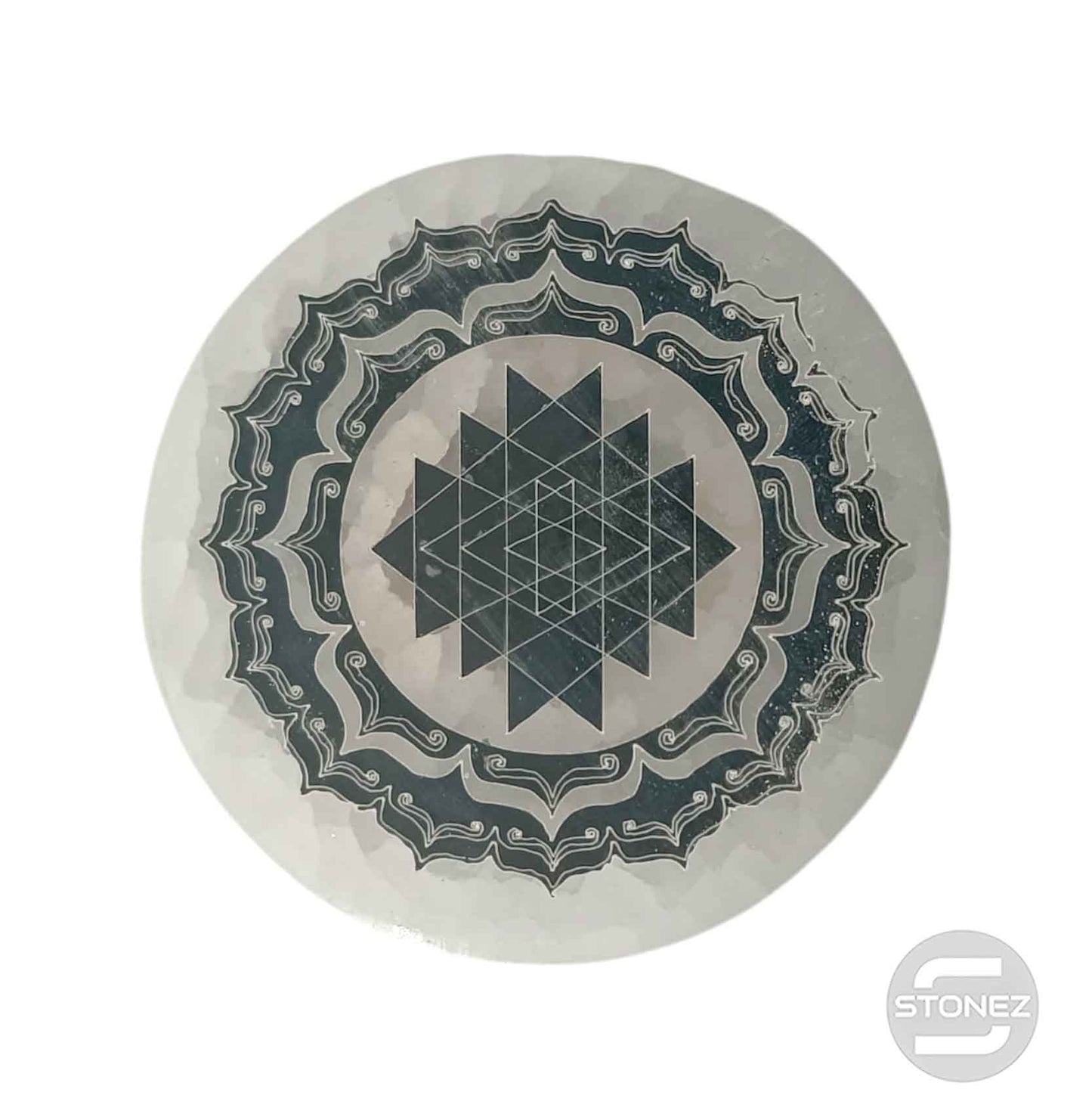 400901653-06 Plato Selenita Grabado Shri Yantra 10 Cms Aprox