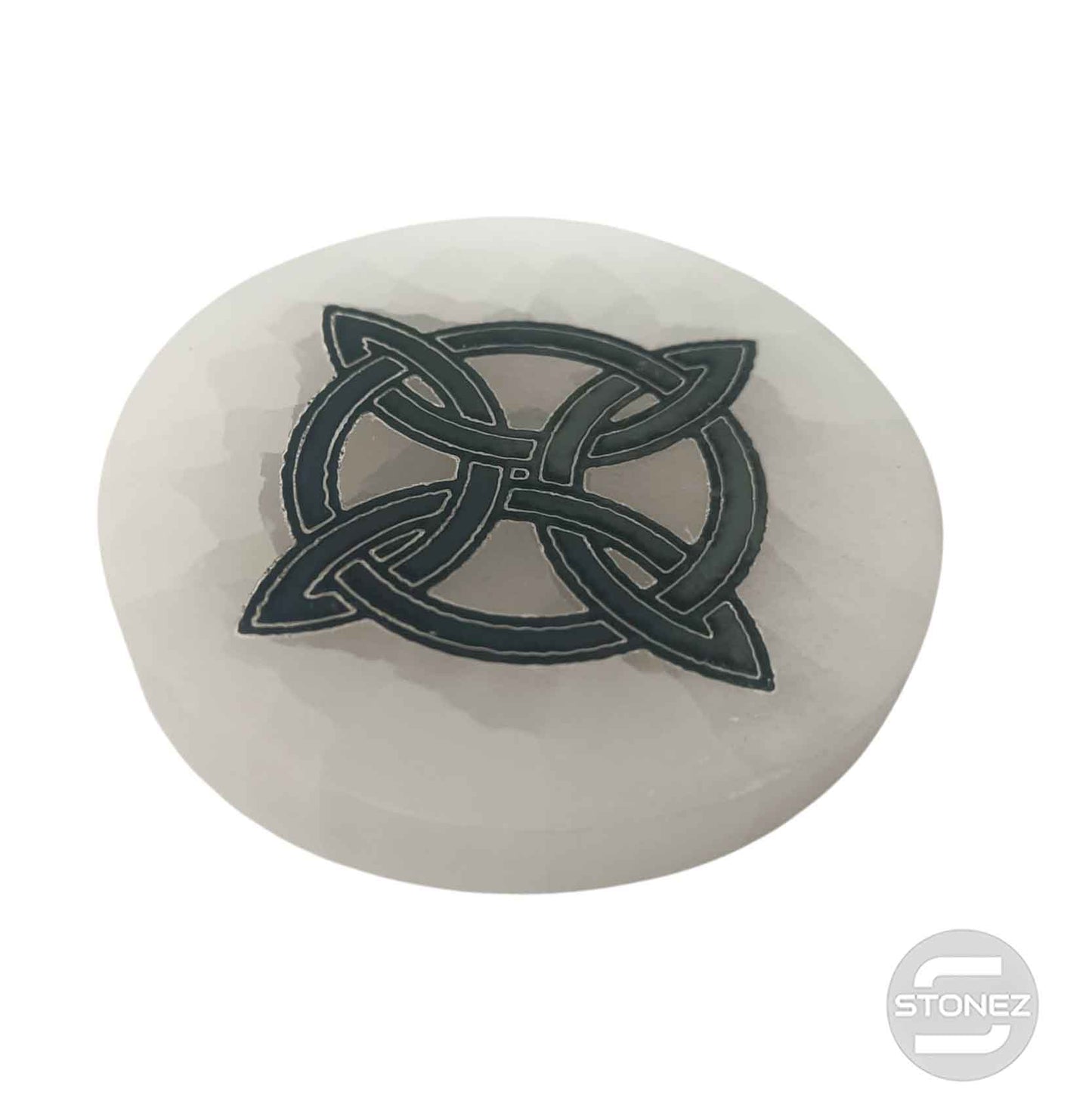 400901653-26 Plato Selenita Grabado Nudo De Bruja 10 Cms Aprox