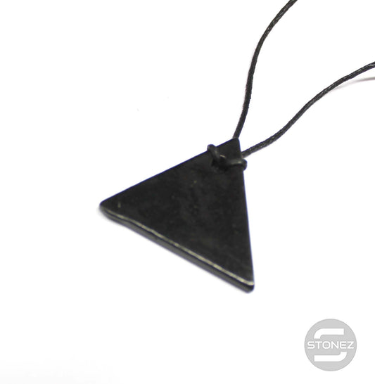11110109205 Colgante Shungita 3 Cms Triangulo Arriba