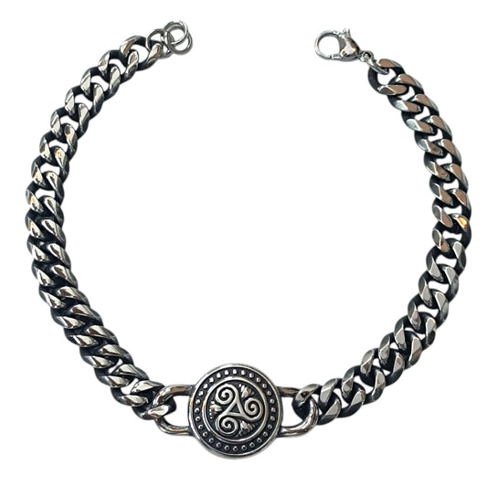 Pulsera Acero Y Simbolo Trisquel Cierre Mosqueton 21 cms Largo 400104243-02