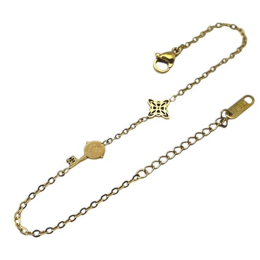 Pulsera Acero Dorado Doble Proteccion Con Dije Nudo De Bruja Y Llave San Benito Largo 18cms Aprox Ref: 600104455