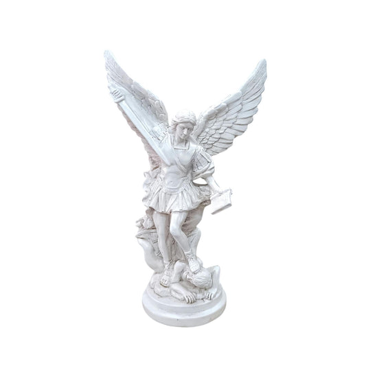 Figura Arcangel San Miguel Con Libro 22 Cms Aprox Color Blanco 600104492