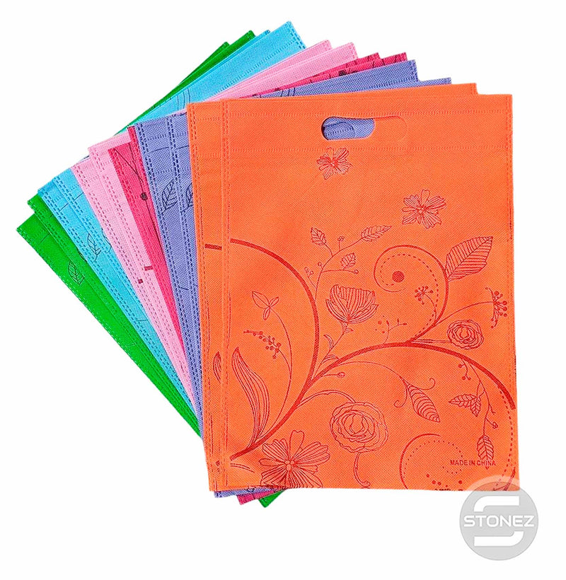 Cargue la imagen en el visor de la galería, 38345 Paquete 12 Bolsas Telas Estampadas Flores Colores Surtidos 25x33 Cms Aprox
