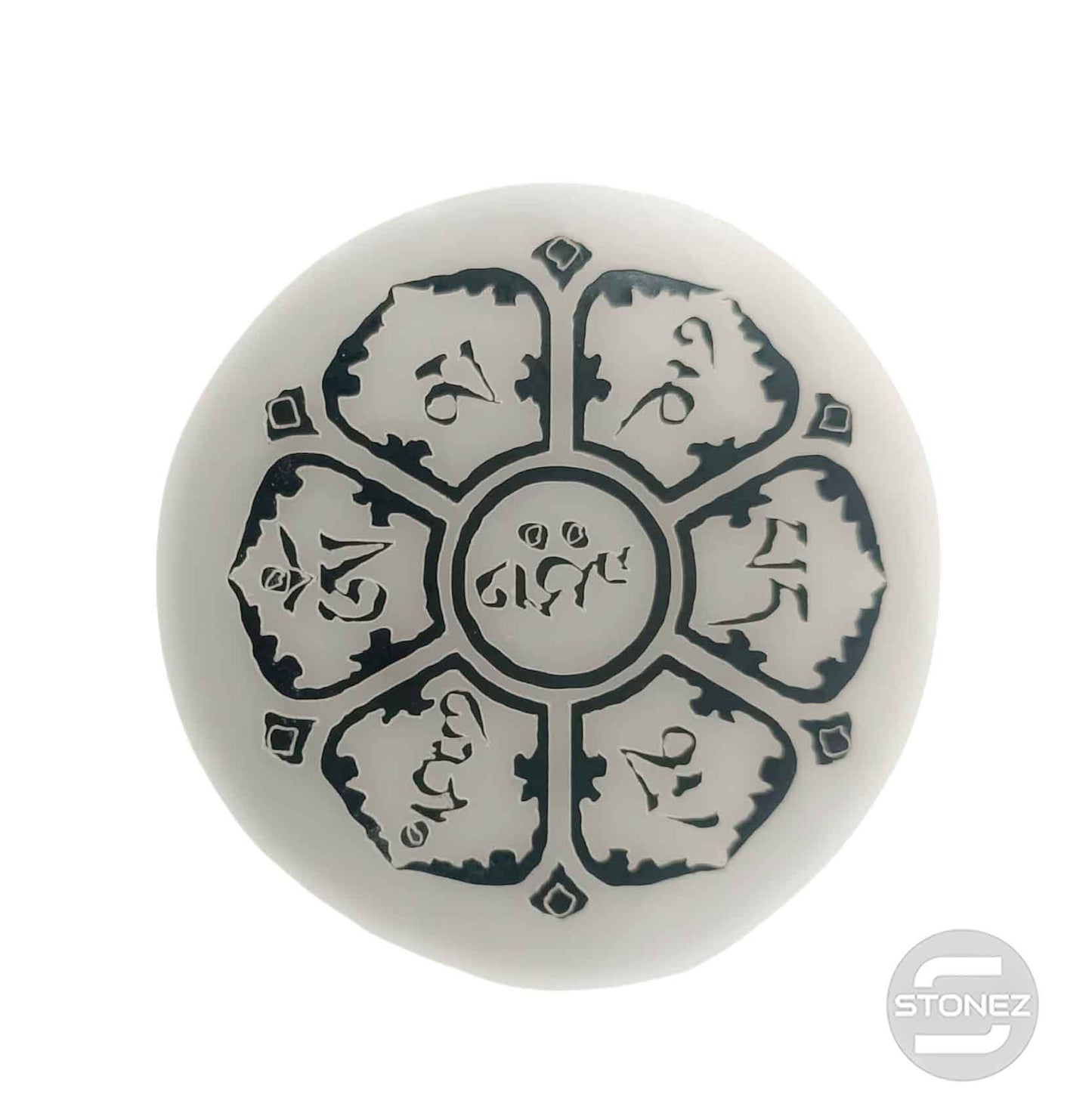 400901653-05 Plato Selenita Grabado Om Mani Padme Hum 10 Cms Aprox