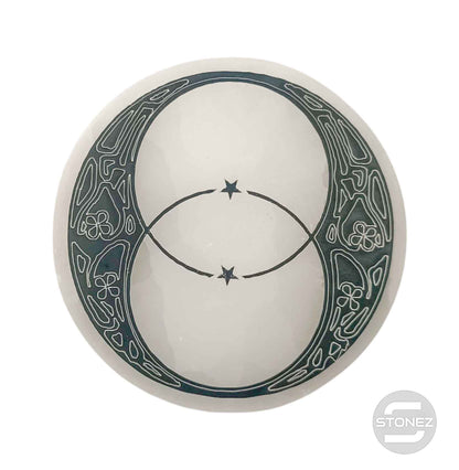 400901653-07 Plato Selenita Grabado Vesica Pisci 10 Cms Aprox