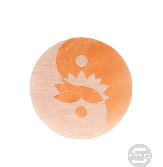 400901653 Plato Selenita Grabado Yin Yang Y Flor De Lotto Naranja 9-10 Cms Aprox
