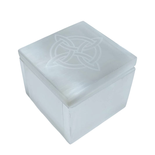 Joyero Selenita Grabado Nudo De Bruja 7X7Cms Aprox 401204170