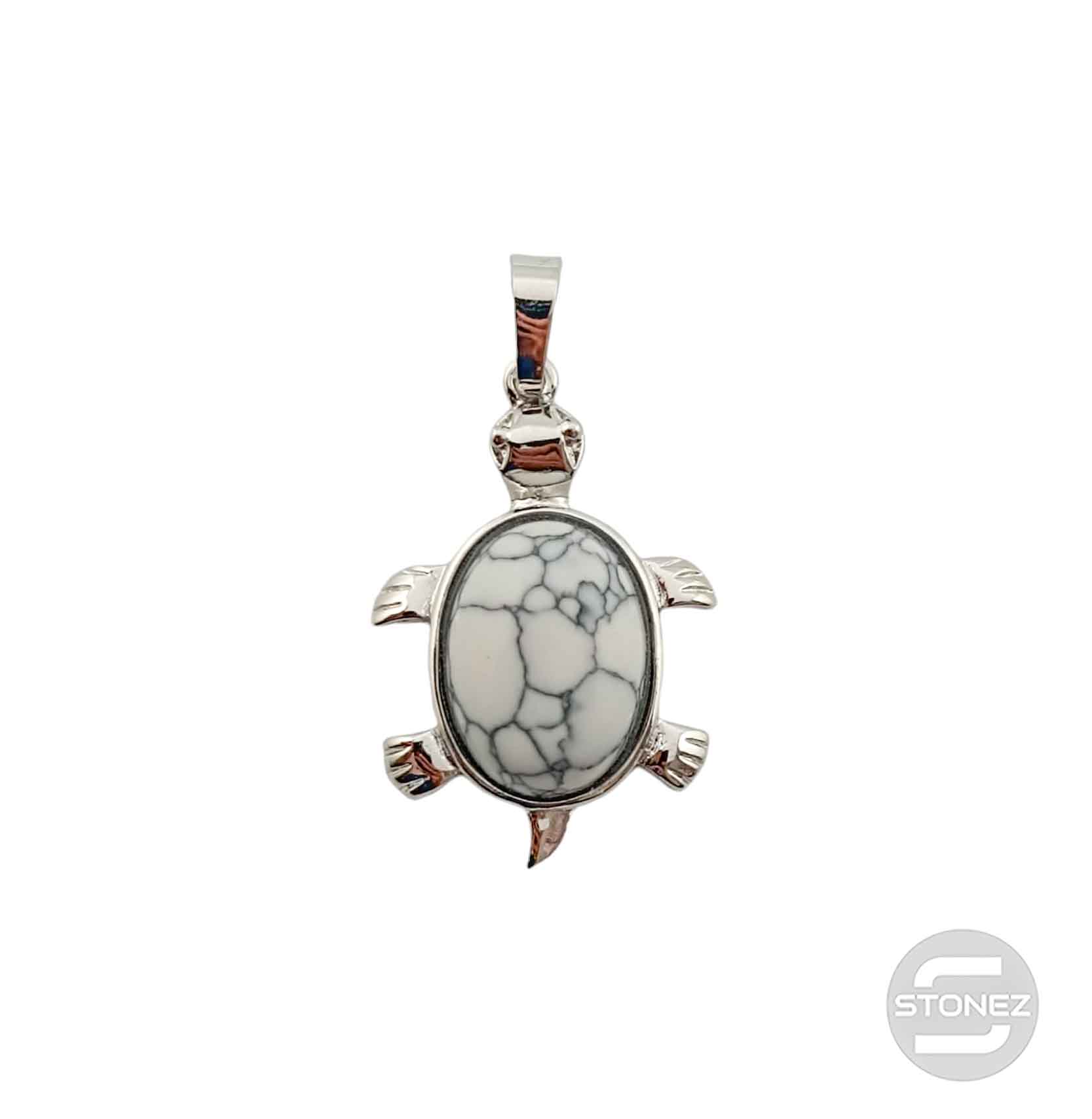 600102250 Colgante Tortuga En Metal Con Piedra Howlite 3,5 Cms Aprox