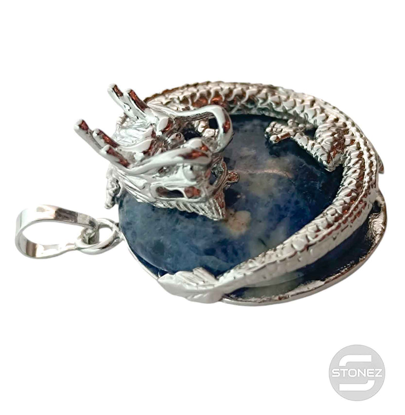 Cargue la imagen en el visor de la galería, 600102264 Colgante Dragón En Metal Con Piedra Sodalita 3,5 Cms Aprox
