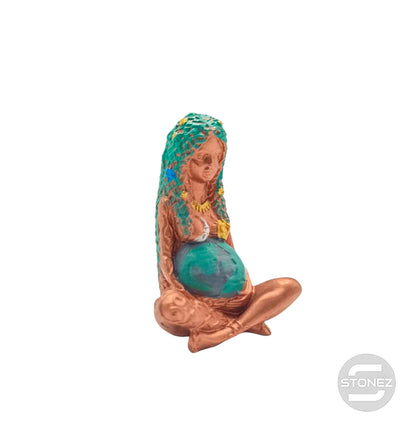 600102399 Figura En Resina Madre Tierra 7x5 Cms Aprox.