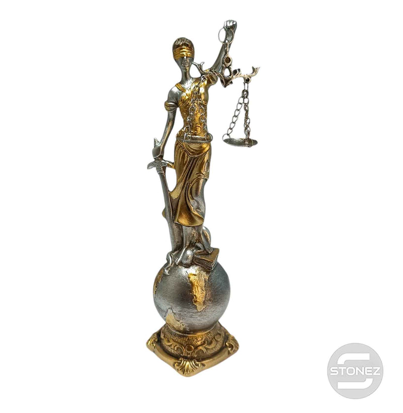 Cargue la imagen en el visor de la galería, 600102767-02 Figura En Resina Diosa De La Justicia 23.5 Cms Aprox Plata/Oro
