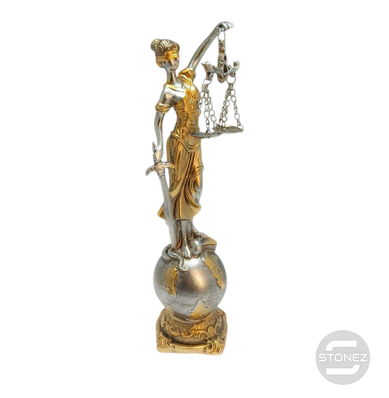 Cargue la imagen en el visor de la galería, 600102767-02 Figura En Resina Diosa De La Justicia 23.5 Cms Aprox Plata/Oro
