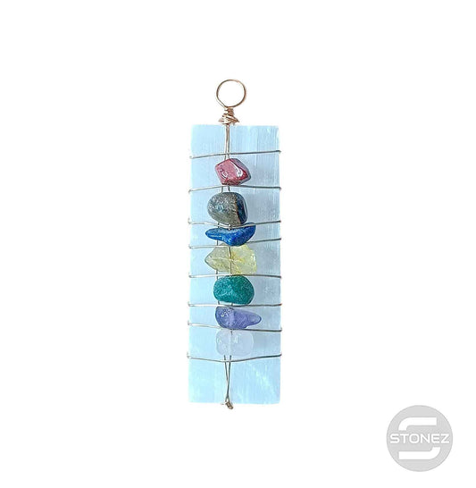 600103428 Colgante Bruto Mineral Selenita Con Chakras Engarzado En Metal Dorado 4 a 5 Cms Aproxr Ligeramente Diferente)