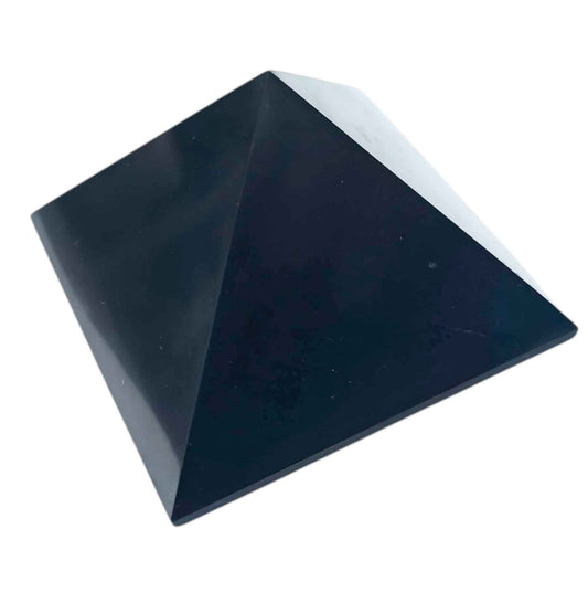 600803836 Piramide Shungita 7 Cms Aprox Pulido