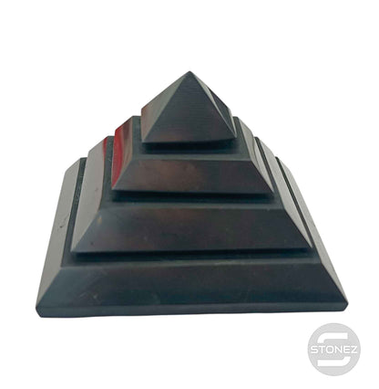 600803847 Piramide Shungita 7 Cms Aprox Pulido Con Ranuras