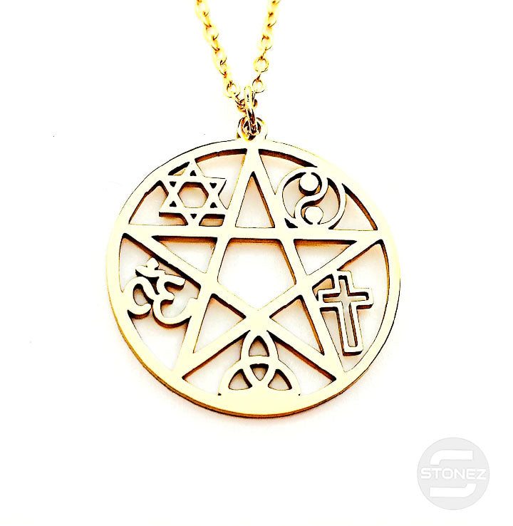 61014-30 Collar Acero Dorado Pentagrama Con Simbolos 25 mm Cadena 40+5 Cms.