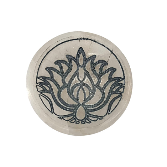 400901654 Cuenco Selenita Grabado Flor De Lotto 10 Cms Aprox