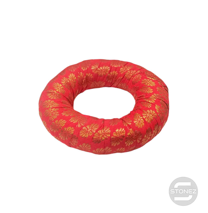 Cargue la imagen en el visor de la galería, Cojin Base En Rojo 12 Cms Aprox Para Cuenco Tibetanos
